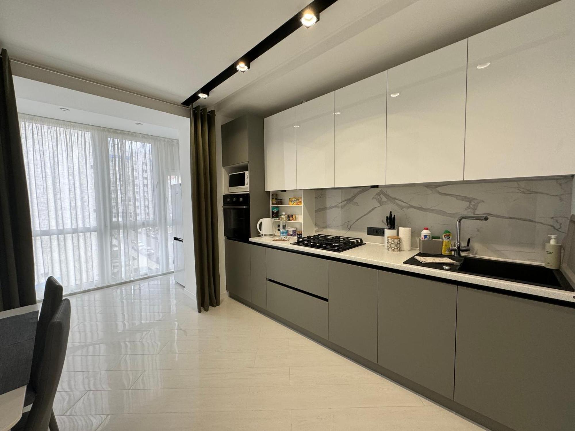 на поділлі Apartment