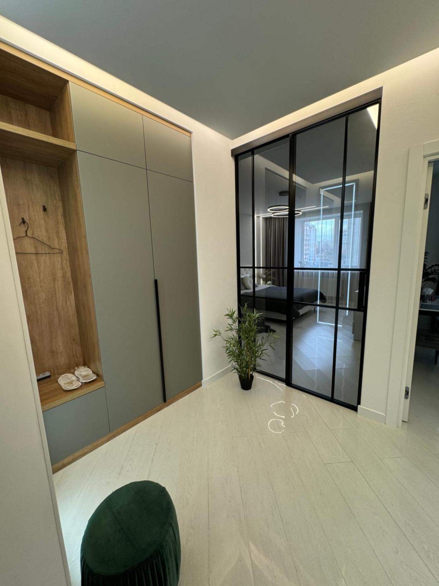 на поділлі Apartment